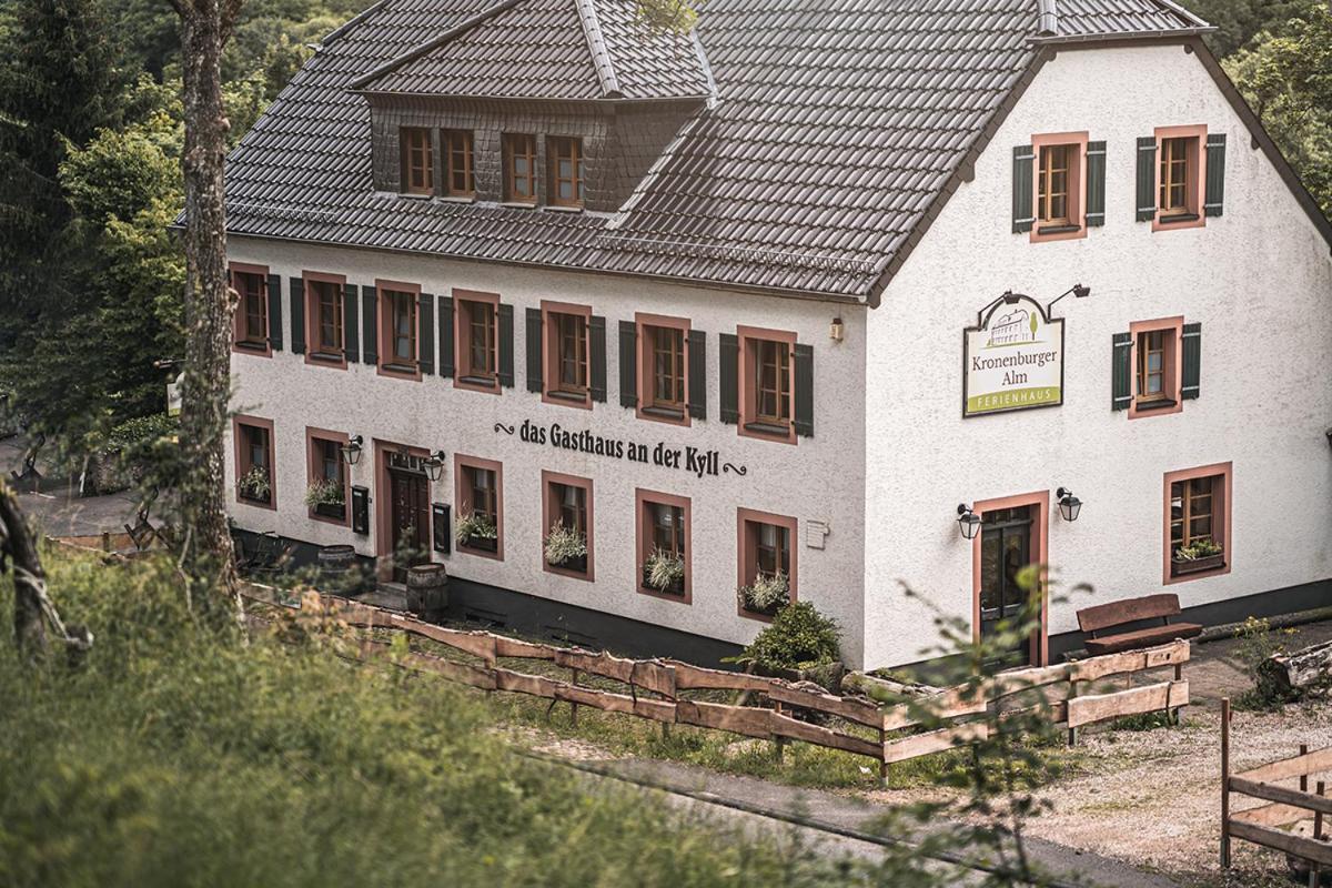 Вілла Kronenburger Alm Dahlem  Екстер'єр фото